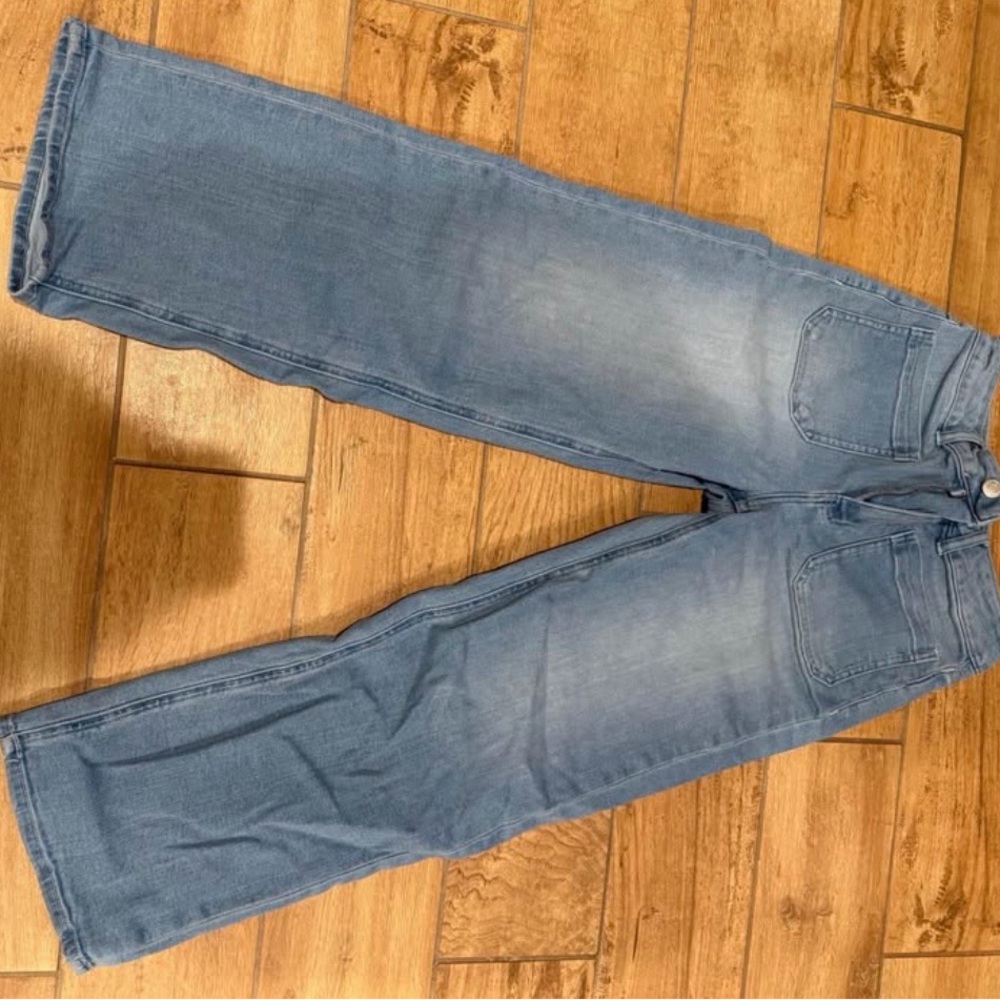 QUINCE Light Wash Straight Leg Jeans - Blue